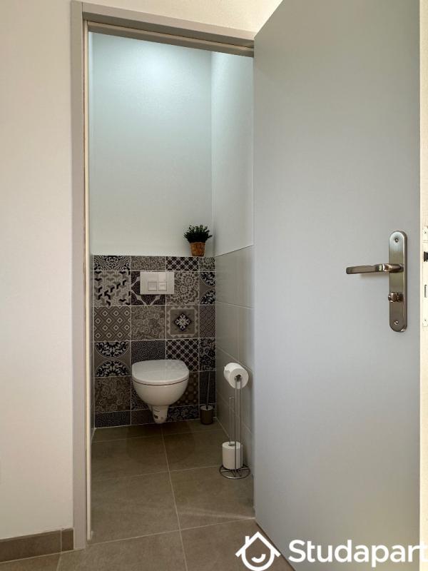 Chambre - 11 m² - 1 pièce