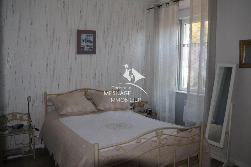 Maison - 210 m² - 8 pièces