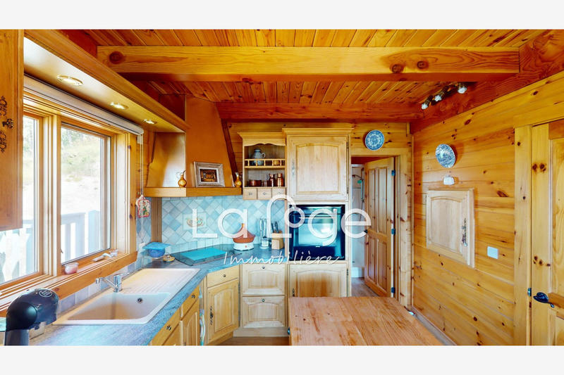 Demeure - 178 m² - 6 pièces