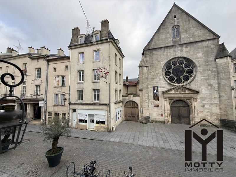 Studio - 25 m² - 1 pièce