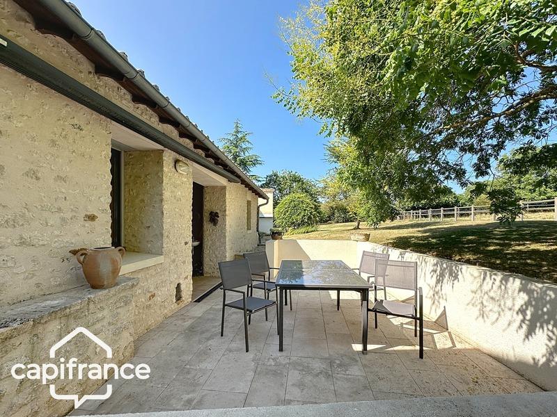 Maison - 291 m² - 12 pièces