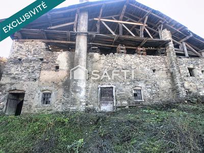 Maison - 200 m² - 2 pièces