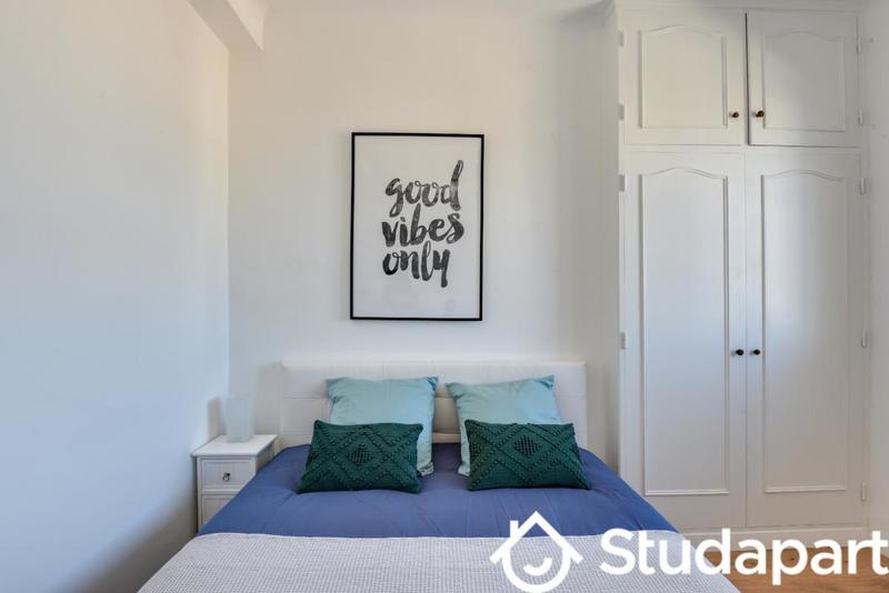 Chambre - 12 m² - 1 pièce