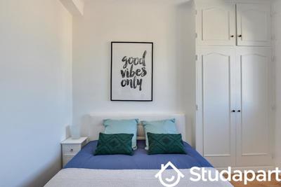 Chambre - 12 m² - 1 pièce