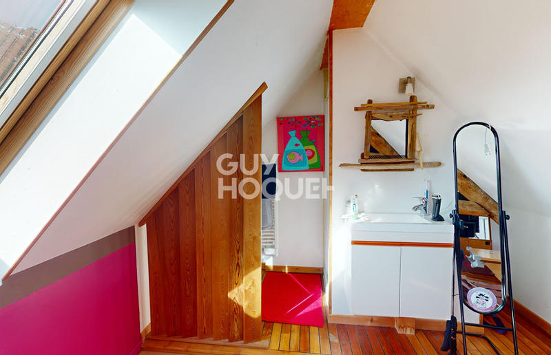 Maison - 163 m² - 7 pièces