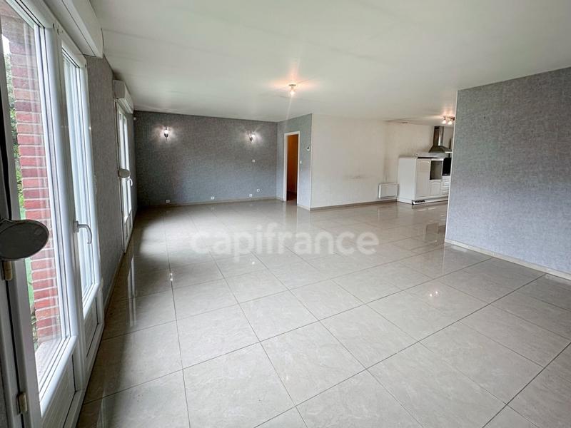 Maison - 93 m² - 5 pièces