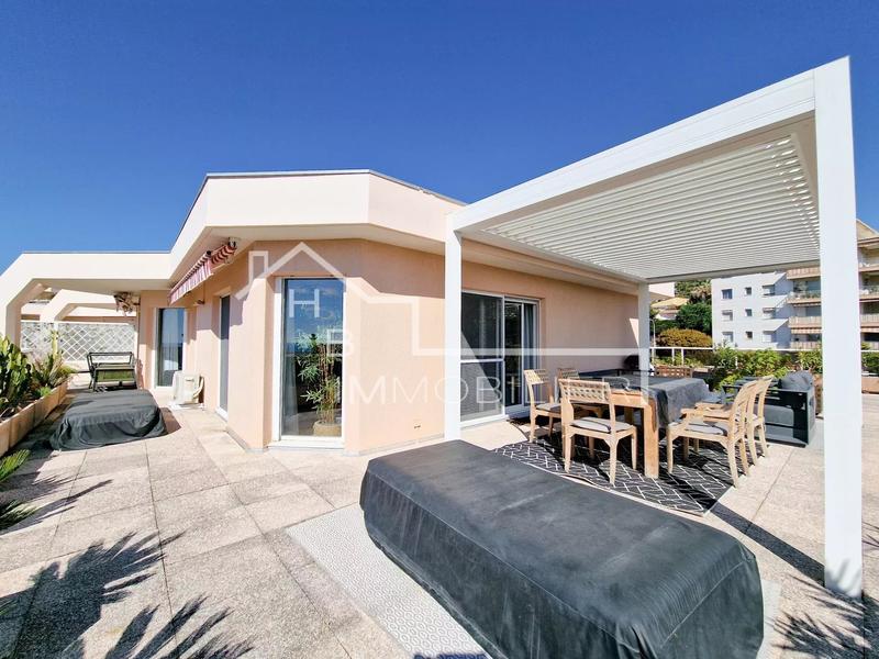 Appartement - 97 m² - 3 pièces