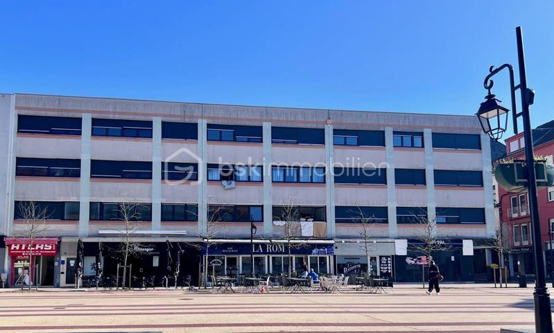 Immeuble - 1 700 m² - 45 pièces