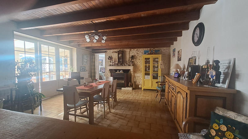Maison - 147 m² - 6 pièces