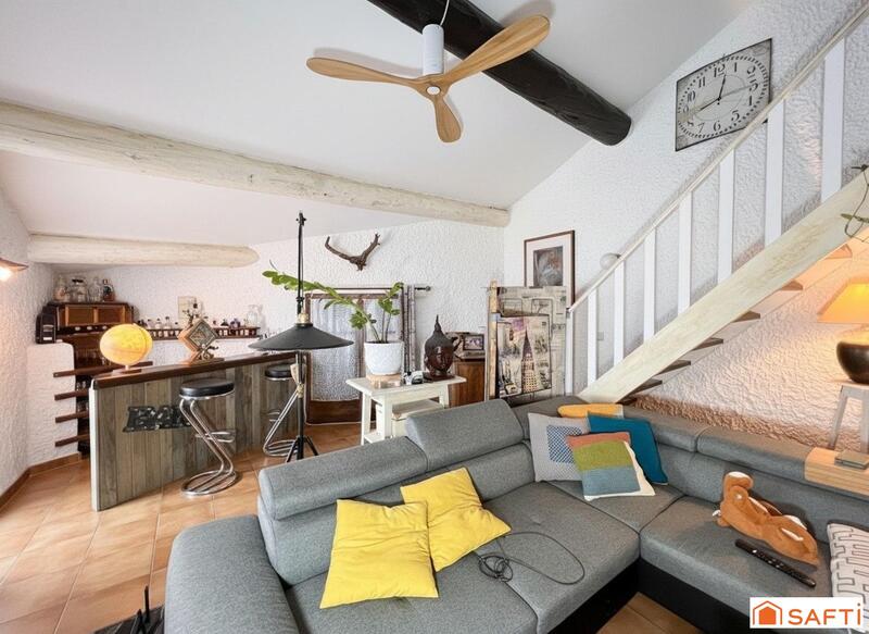 Maison - 230 m² - 6 pièces