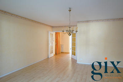 Appartement - 98 m² - 4 pièces