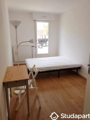 Appartement - 93 m² - 5 pièces