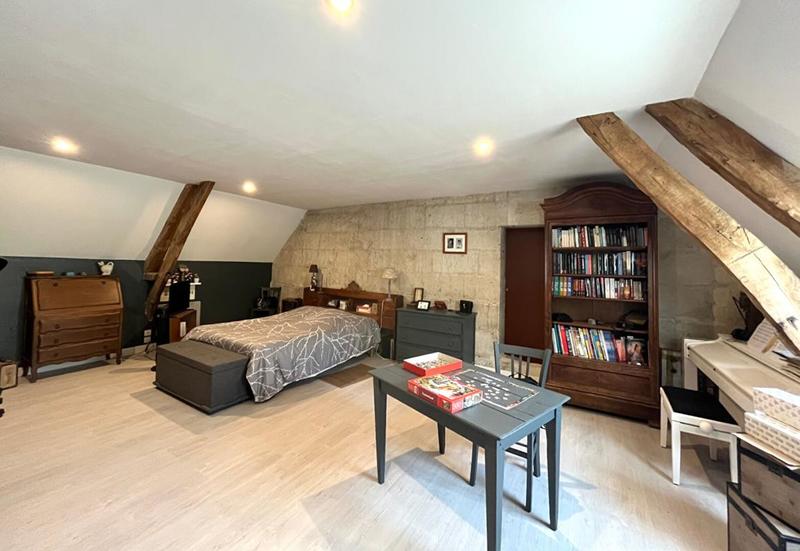 Maison - 198 m² - 7 pièces