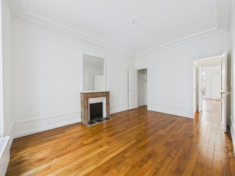 Appartement - 142 m² - 5 pièces