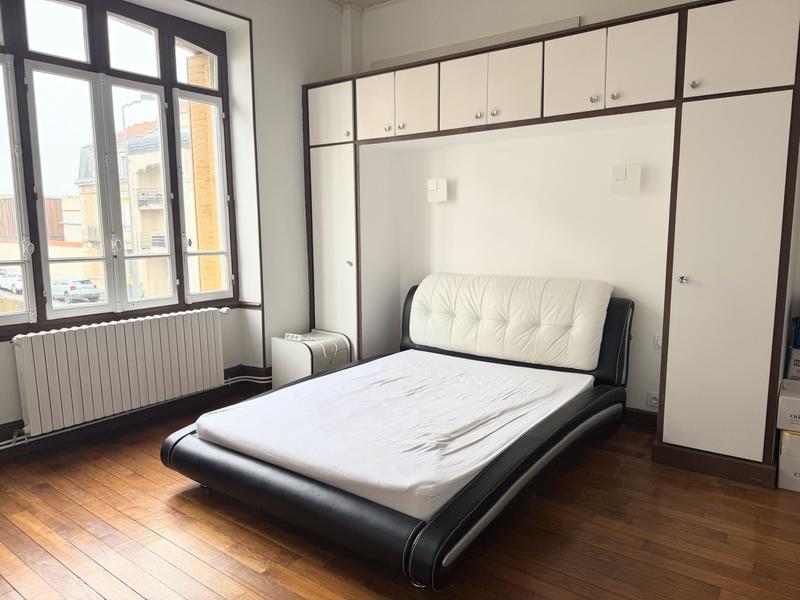 Maison - 190 m² - 8 pièces