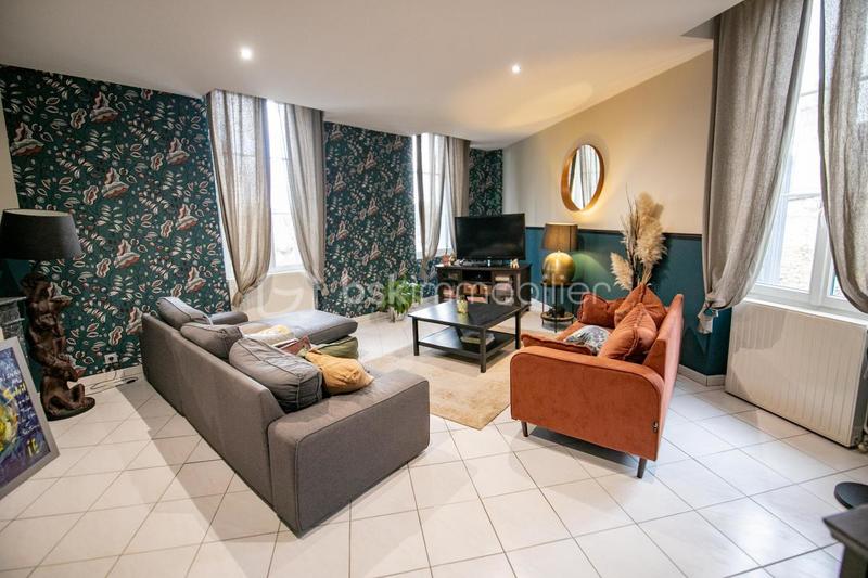 Maison de ville - 184 m² - 9 pièces