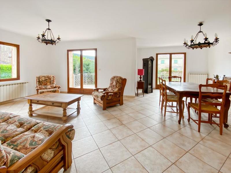 Villa - 131 m² - 4 pièces