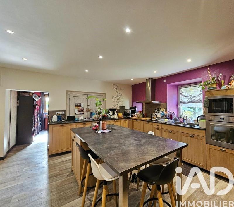 Maison de village - 200 m² - 7 pièces