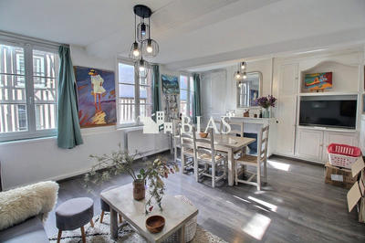 Duplex - 111 m² - 4 pièces