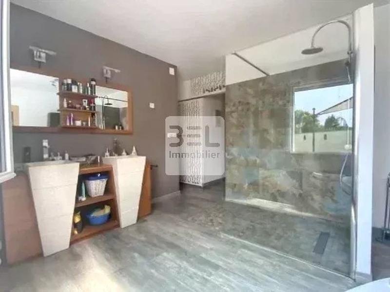 Villa - 167 m² - 5 pièces