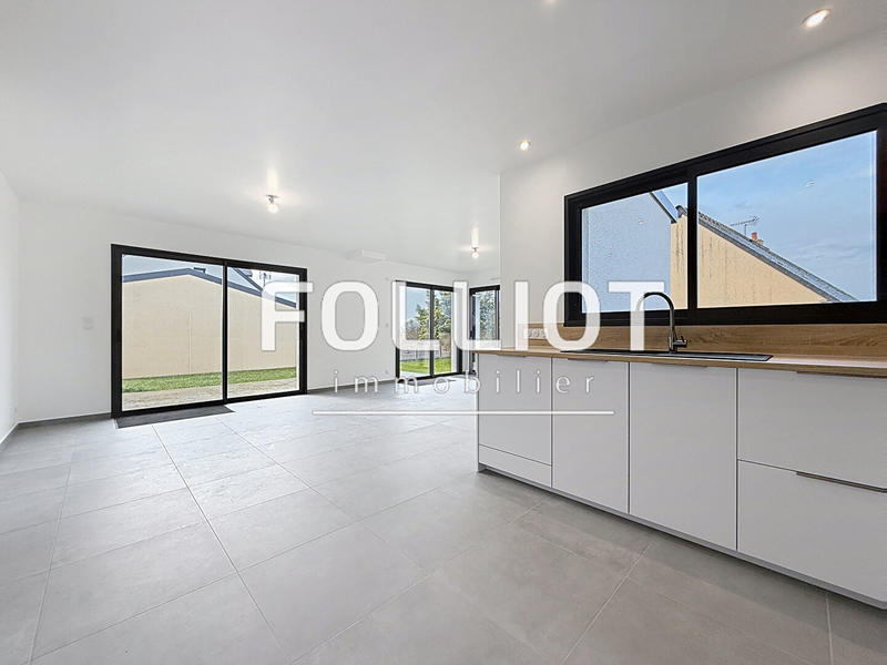 Maison - 99 m² - 4 pièces