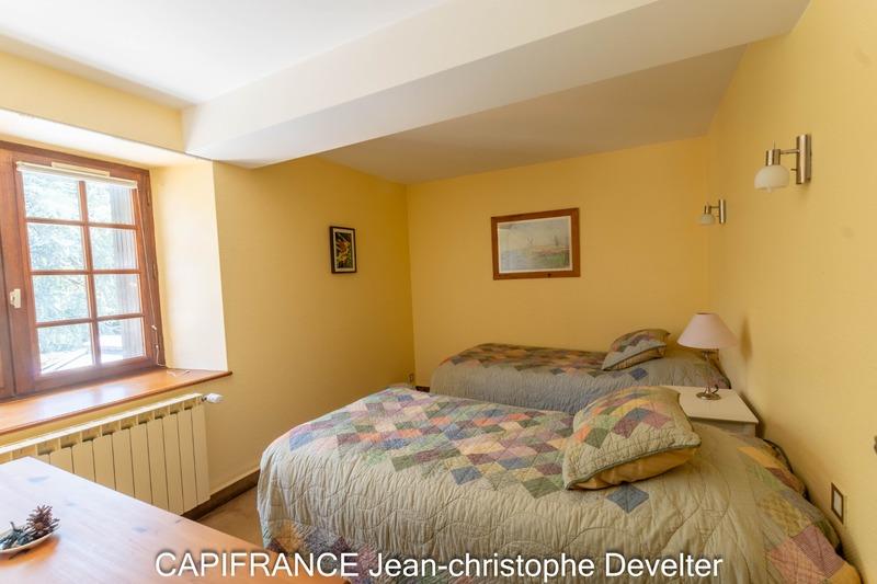 Maison en pierre - 250 m² - 8 pièces