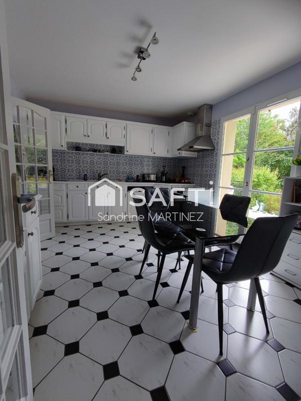 Maison - 140 m² - 6 pièces