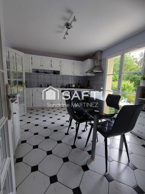 Maison - 140 m² - 6 pièces