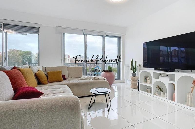 Appartement - 92 m² - 3 pièces