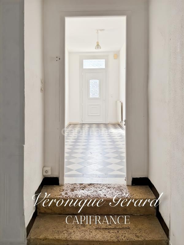 Maison en pierre - 179 m² - 8 pièces