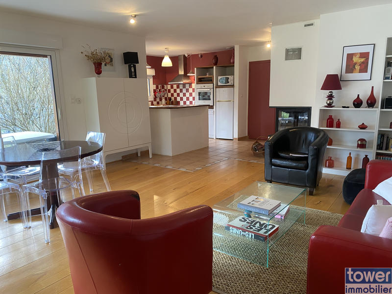 Maison - 95 m² - 4 pièces