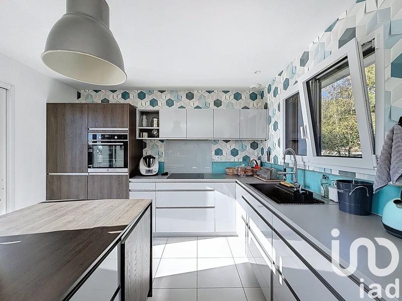 Maison - 136 m² - 5 pièces