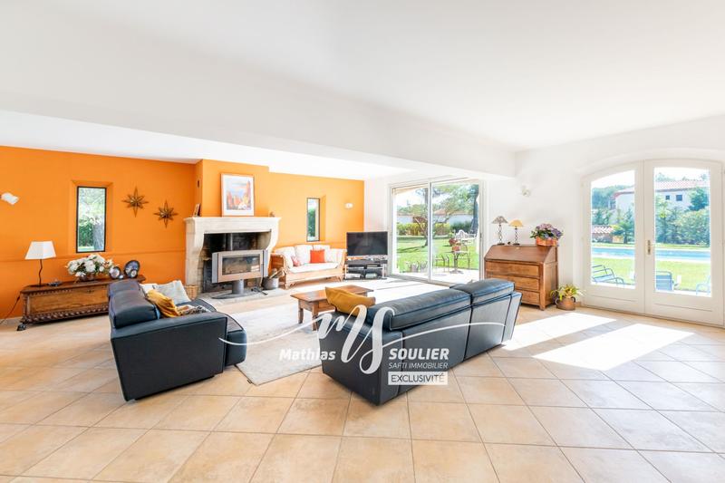 Bastide - 224 m² - 6 pièces