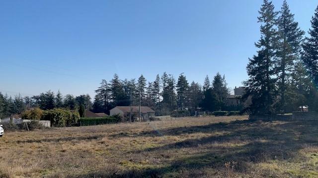 Terrain constructible - 1 020 m²