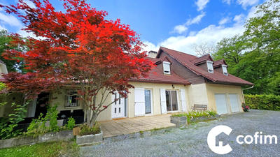 Maison - 178 m² - 7 pièces