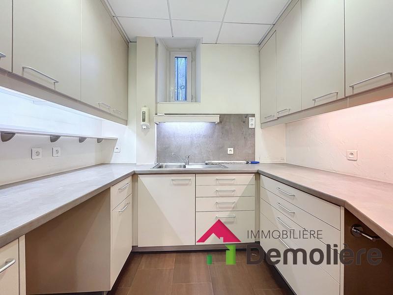 Immeuble - 130 m² - 3 pièces