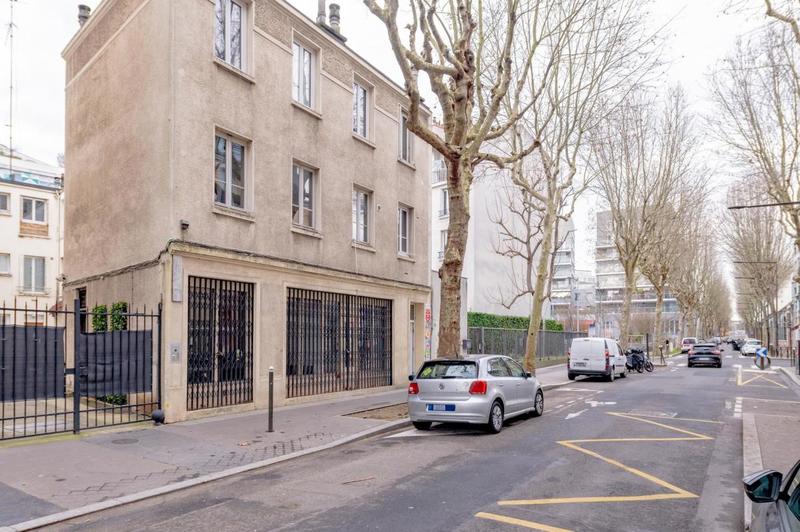 Bureau - 95 m² - 6 pièces