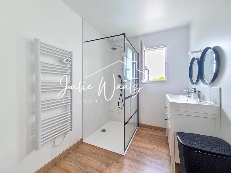 Maison - 127 m² - 6 pièces