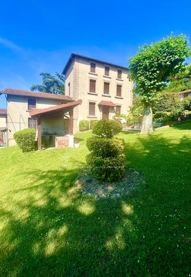 Maison - 198 m² - 7 pièces