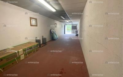 Local d'activité / Entrepôt - 100 m²