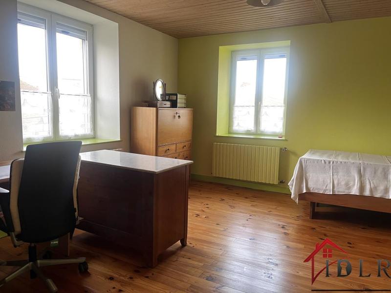 Propriété - 191 m² - 6 pièces