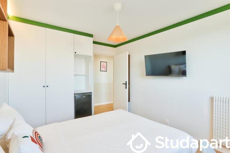 Chambre - 10 m² - 1 pièce