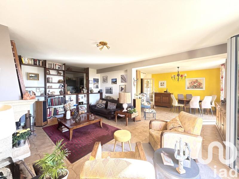 Maison - 138 m² - 5 pièces