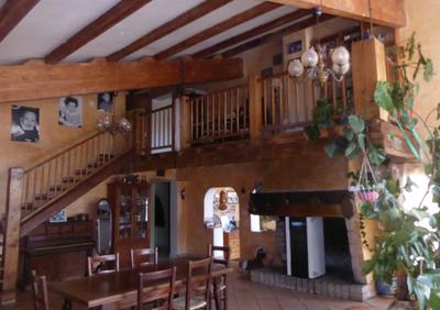 Maison - 191 m² - 7 pièces