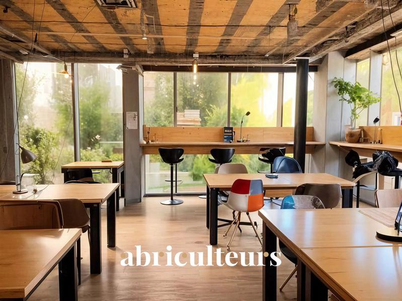 Bureau - 200 m² - 4 pièces