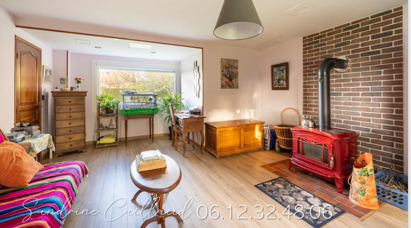 Maison - 219 m² - 10 pièces