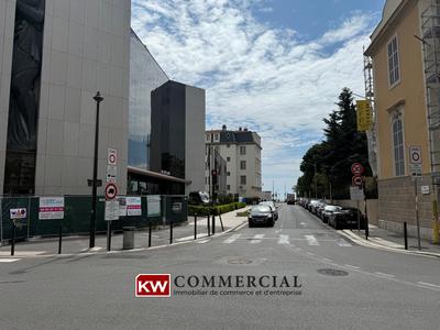 Fonds de commerce - Magasins - 48 m²