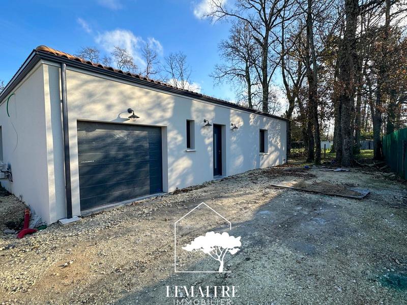 Maison - 110 m² - 4 pièces