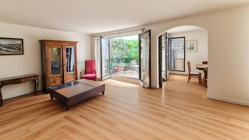 Appartement - 110 m² - 5 pièces