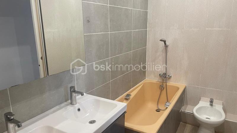 Appartement - 70 m² - 3 pièces